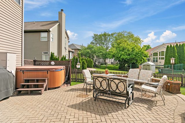 1961 Broadsmore Drive, Algonquin, IL 60102