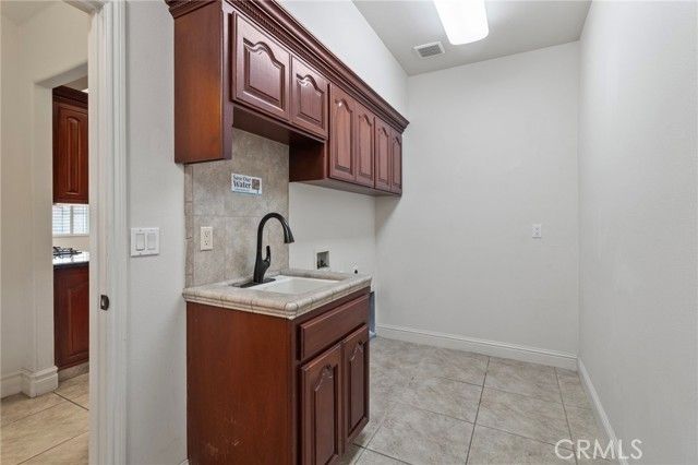 3255 Hollow, Madera, CA 93637