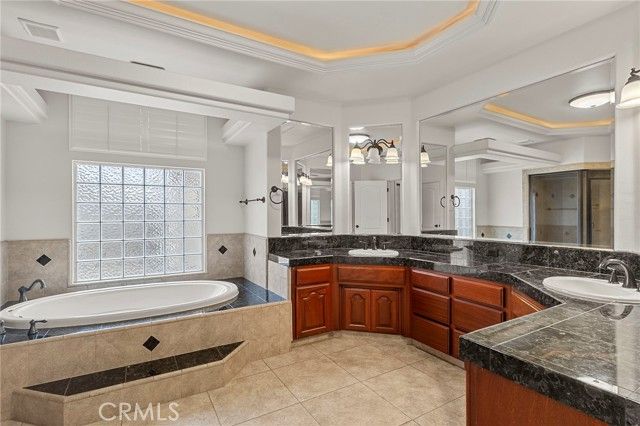 3255 Hollow, Madera, CA 93637