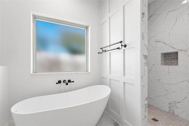 556 Shady Oak Drive, Mobile, AL 36608