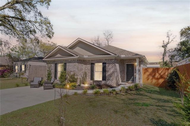 556 Shady Oak Drive, Mobile, AL 36608