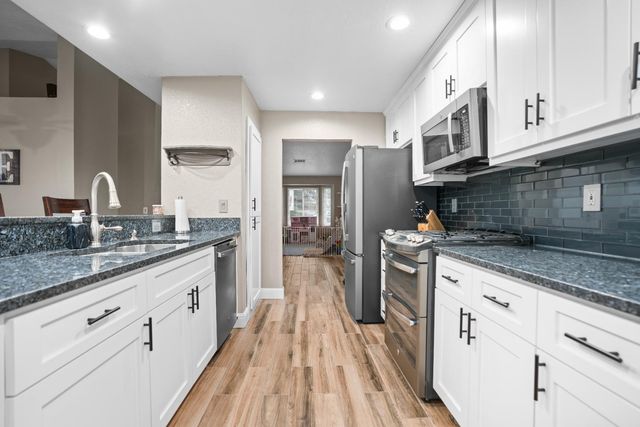 5125 Amaro Way, Salida, CA 95368