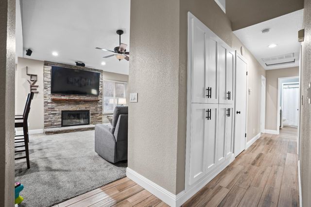 5125 Amaro Way, Salida, CA 95368