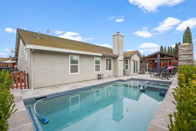 5125 Amaro Way, Salida, CA 95368