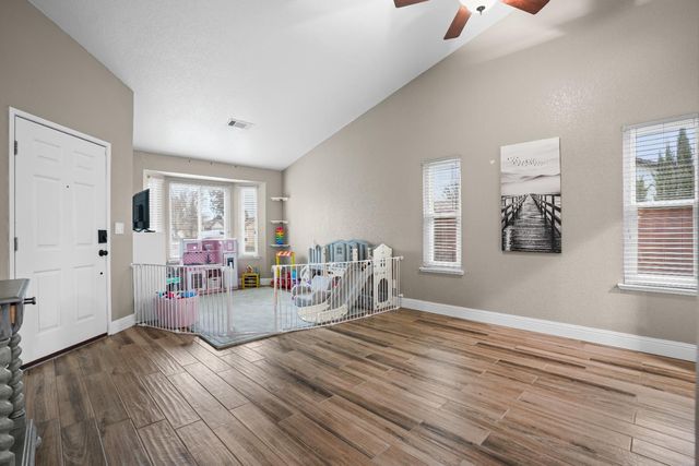 5125 Amaro Way, Salida, CA 95368