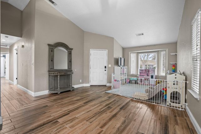 5125 Amaro Way, Salida, CA 95368