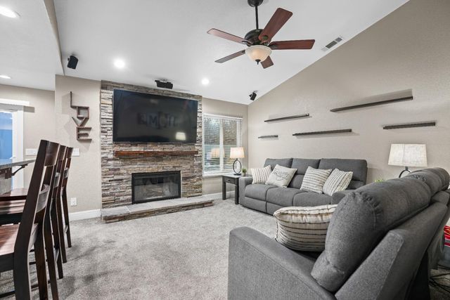 5125 Amaro Way, Salida, CA 95368