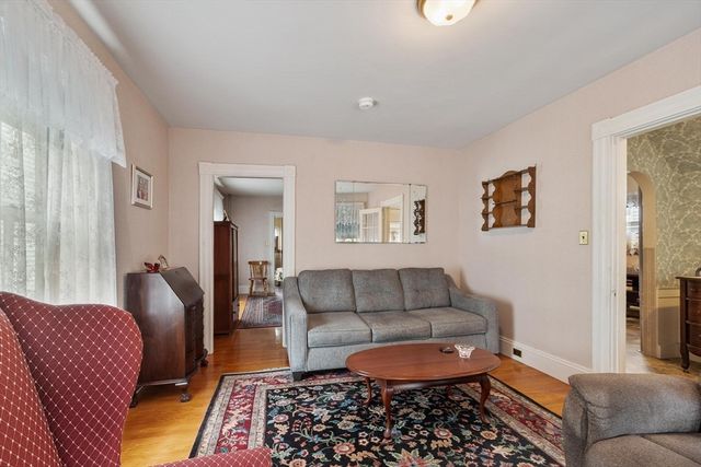 8 Chase Street, Beverly, MA 01915