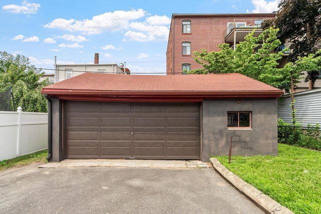 8 Chase Street, Beverly, MA 01915
