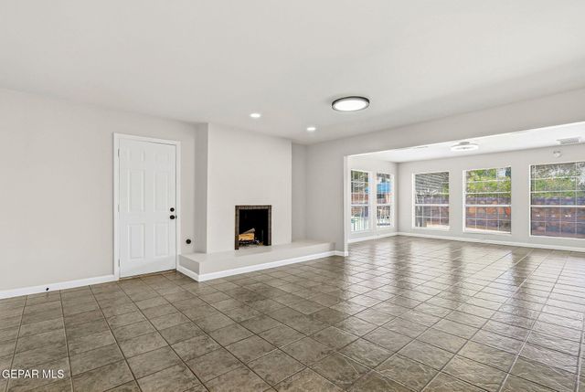 1415 MONTE NEGRO Drive, El Paso, TX 79935