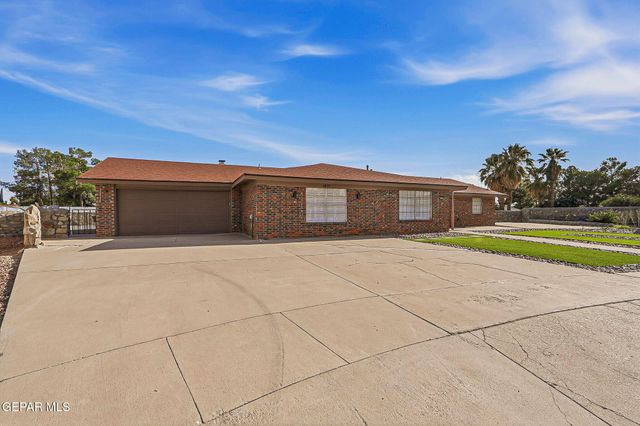 1415 MONTE NEGRO Drive, El Paso, TX 79935