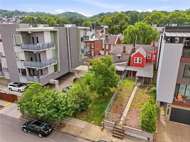 4824 Harrison St, Lawrenceville, PA 15201