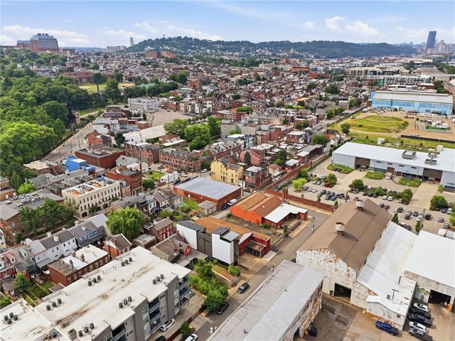 4824 Harrison St, Lawrenceville, PA 15201