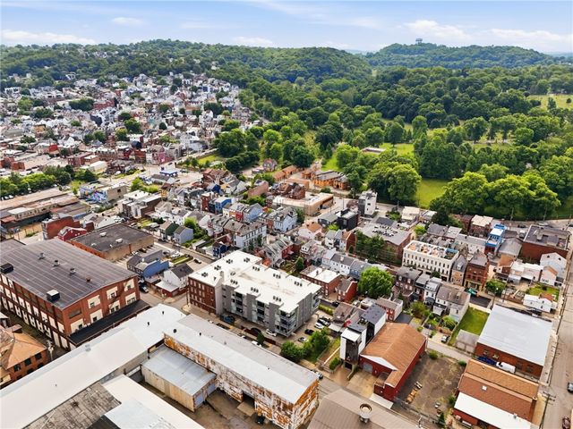 4824 Harrison St, Lawrenceville, PA 15201