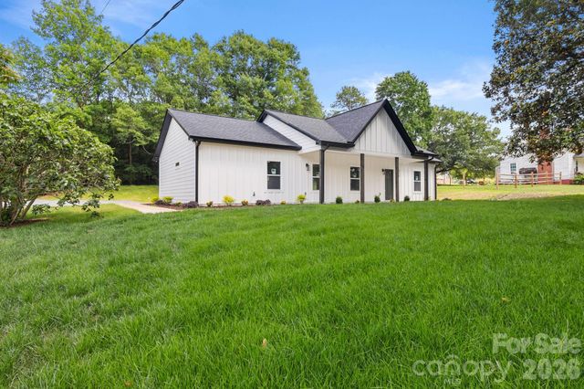 612 Hardin Road, Dallas, NC 28034