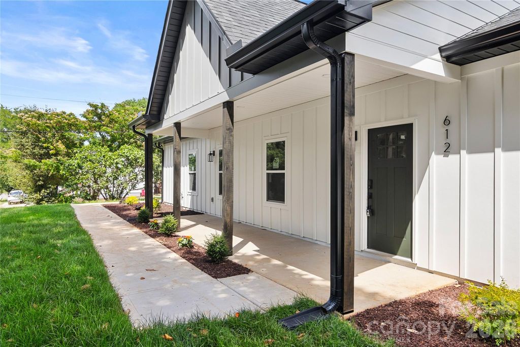 612 Hardin Road, Dallas, NC 28034