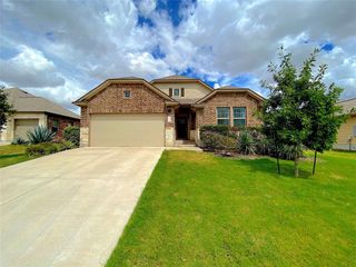 212 Anderson ST, Hutto, TX 78634
