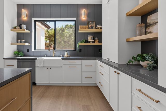 5548 Fetz Ln, Fair Oaks, CA 95628