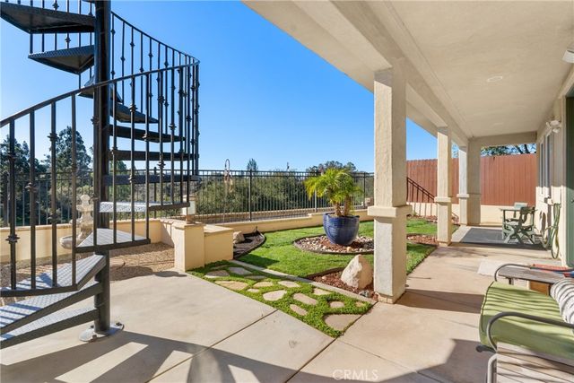 1294 Hollysprings, Santa Maria, CA 93455