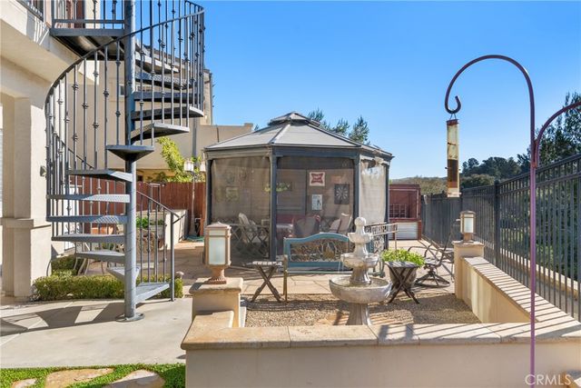 1294 Hollysprings, Santa Maria, CA 93455