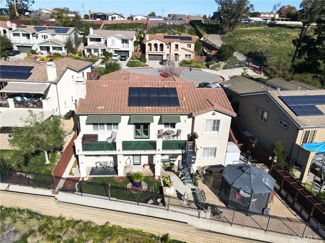 1294 Hollysprings, Santa Maria, CA 93455