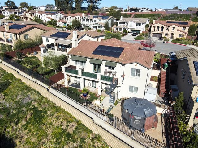 1294 Hollysprings, Santa Maria, CA 93455