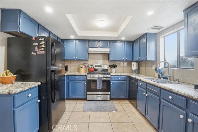 14325 Foothill 9, Sylmar (los Angeles), CA 91342