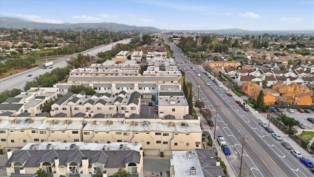 14325 Foothill 9, Sylmar (los Angeles), CA 91342