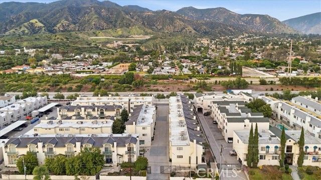 14325 Foothill 9, Sylmar (los Angeles), CA 91342