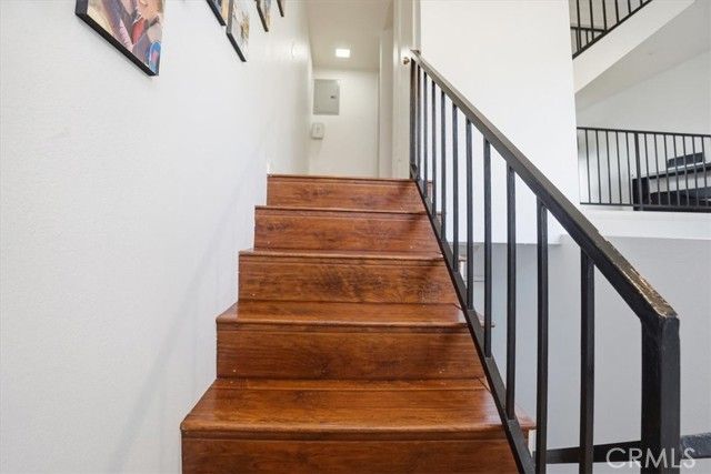 14325 Foothill 9, Sylmar (los Angeles), CA 91342