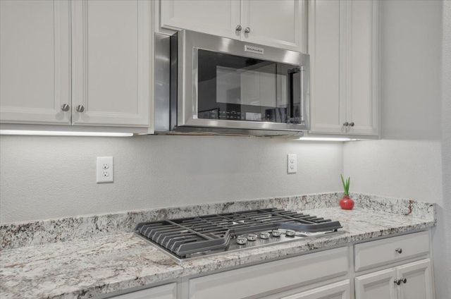 6409 Garland Way, Roseville, CA 95747