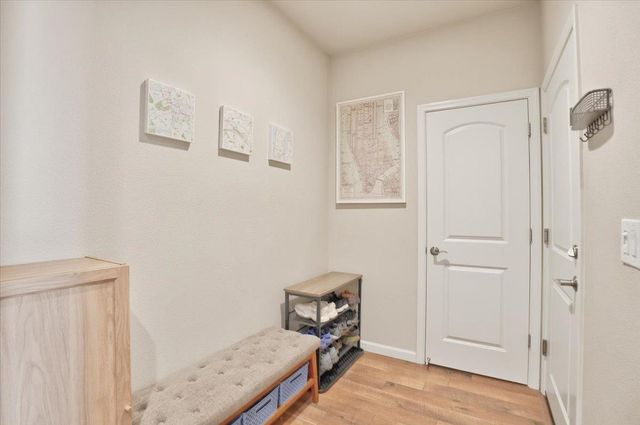 6409 Garland Way, Roseville, CA 95747