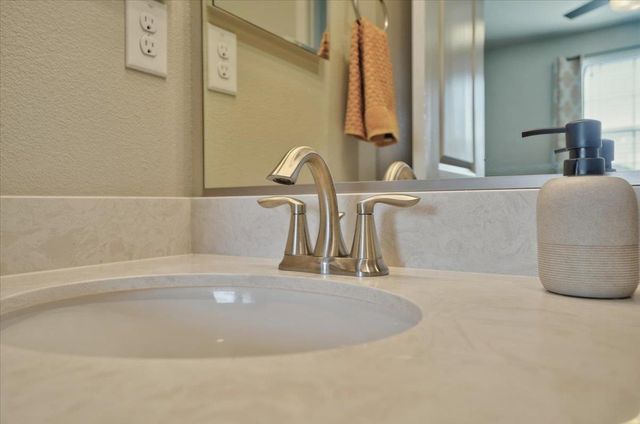 6409 Garland Way, Roseville, CA 95747