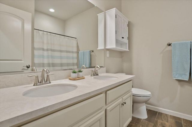 6409 Garland Way, Roseville, CA 95747