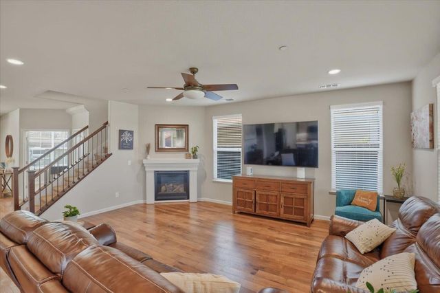 6409 Garland Way, Roseville, CA 95747