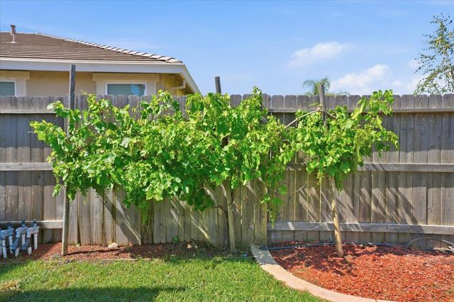 6409 Garland Way, Roseville, CA 95747