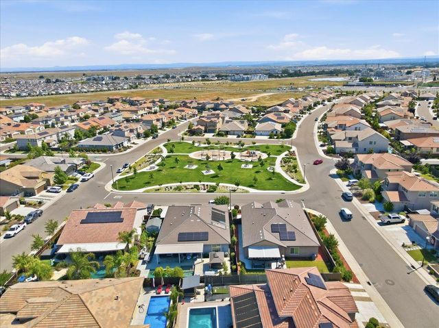 6409 Garland Way, Roseville, CA 95747