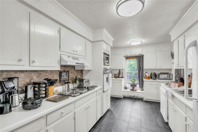 722 Lay Bridge Road, Central, SC 29630
