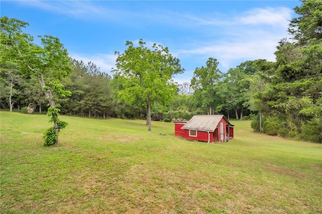 722 Lay Bridge Road, Central, SC 29630