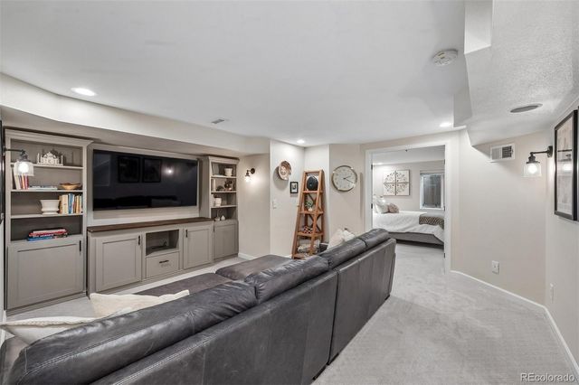 335 Wessex Circle, Highlands Ranch, CO 80126