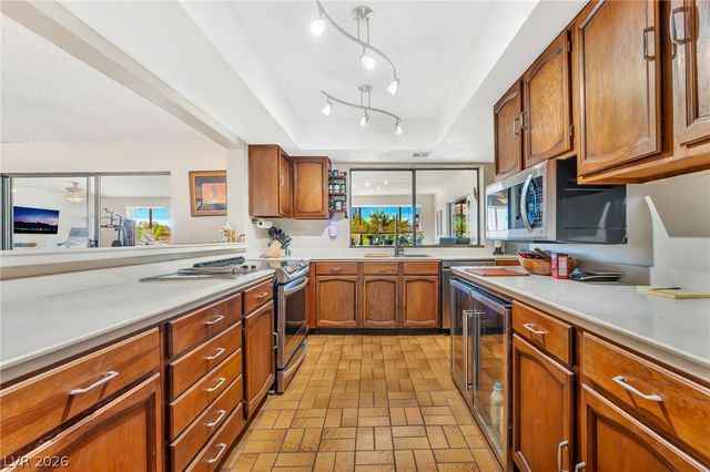 9015 West Hammer Lane, Las Vegas, NV 89149
