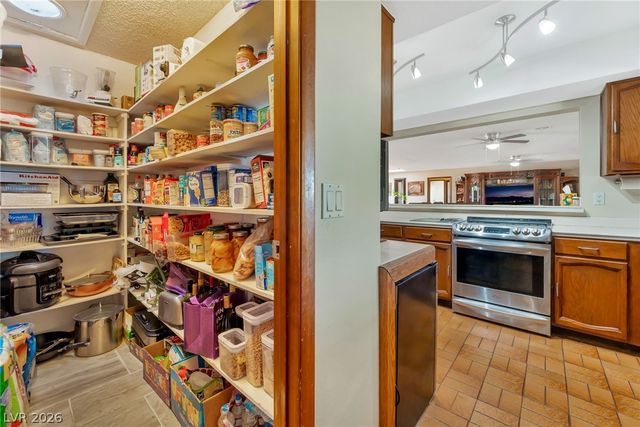 9015 West Hammer Lane, Las Vegas, NV 89149