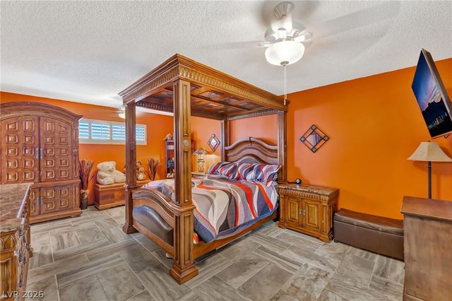 9015 West Hammer Lane, Las Vegas, NV 89149