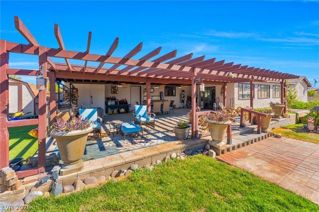 9015 West Hammer Lane, Las Vegas, NV 89149