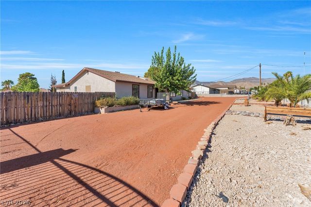 9015 West Hammer Lane, Las Vegas, NV 89149