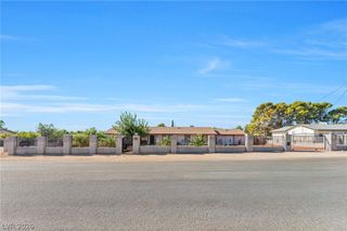 9015 West Hammer Lane, Las Vegas, NV 89149