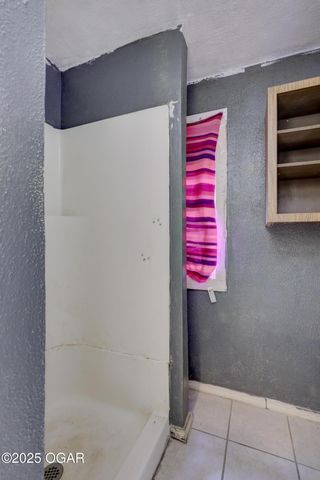 702 N Ball Street, Webb City, MO 64870