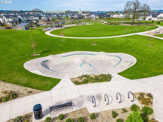 8291 Se CRESCENT Dr, Hillsboro, OR 97123