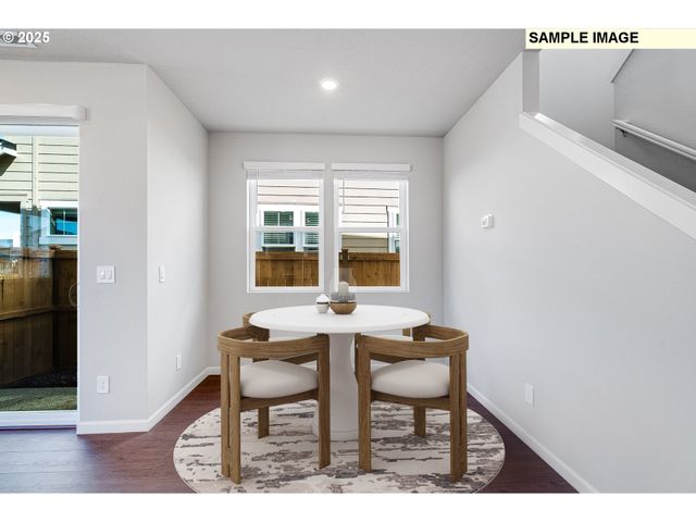 8291 Se CRESCENT Dr, Hillsboro, OR 97123