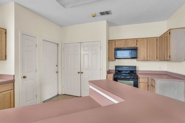 2800 Helen Lane, Mesquite, TX 75181